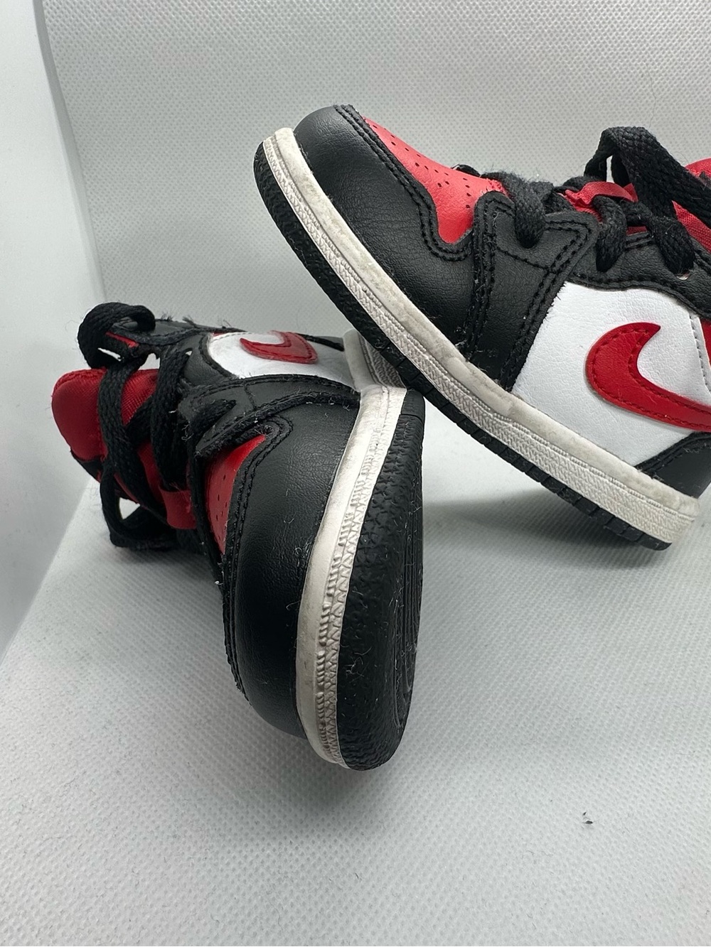 Jordan Kids Black, Red & White Low-Top Sneakers
